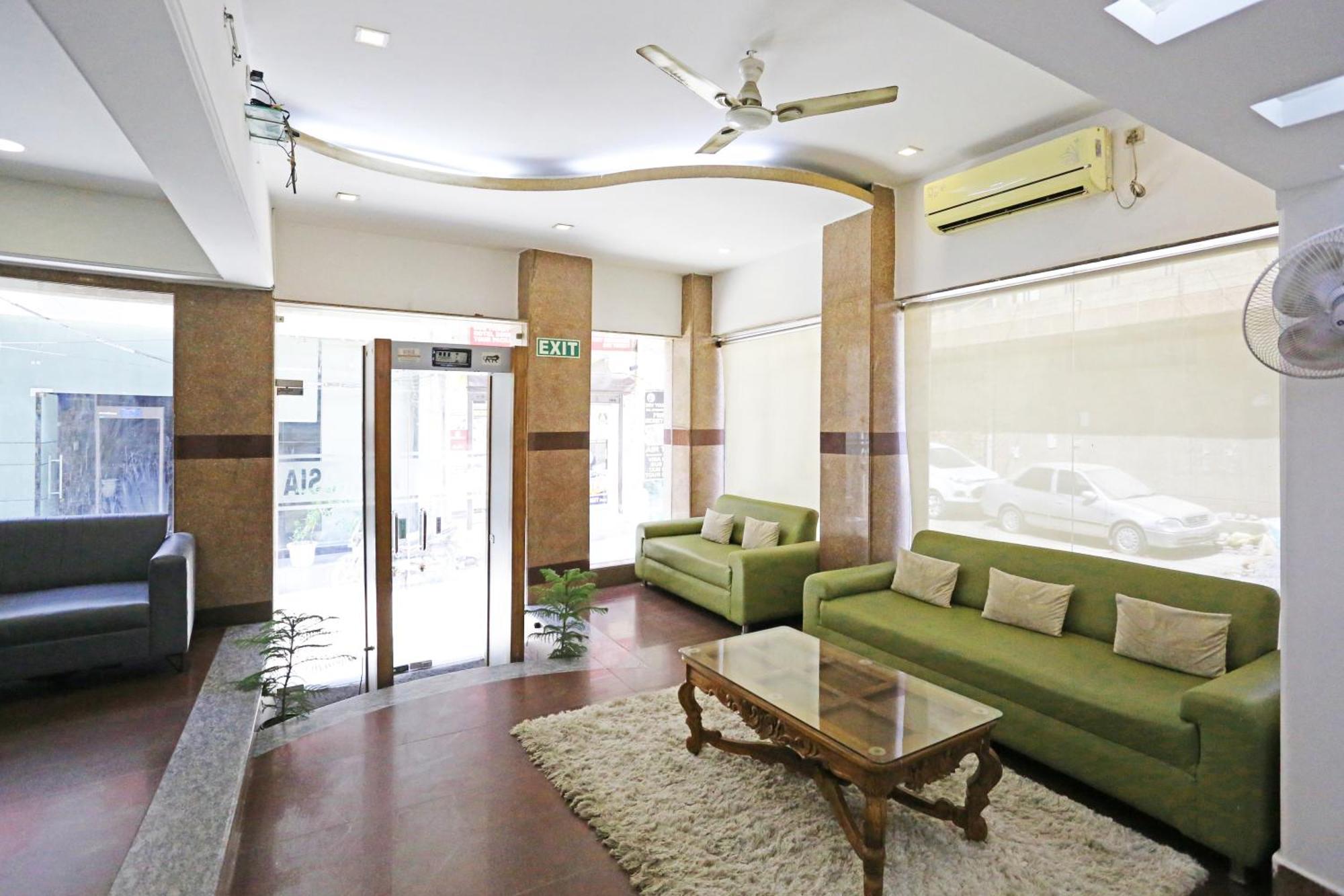 Hotel Ambrosia - A Boutique Hotel New Delhi Exteriör bild